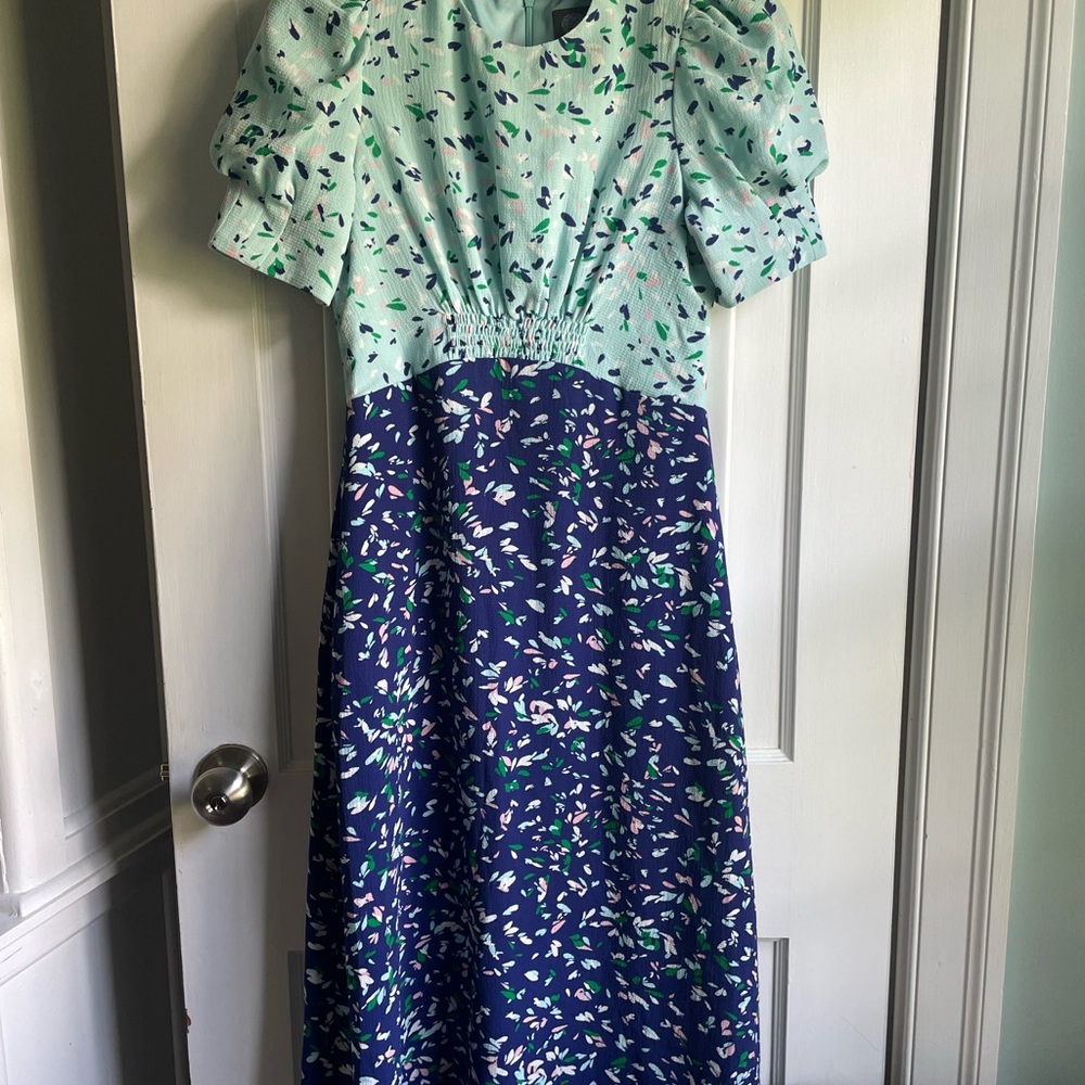 Vince Camuto size 2 midi dress